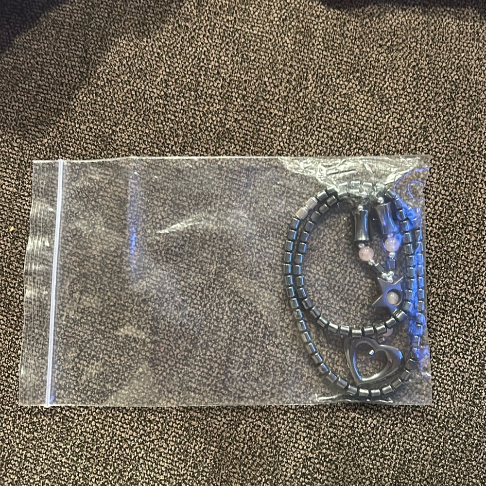 Women’s necklace